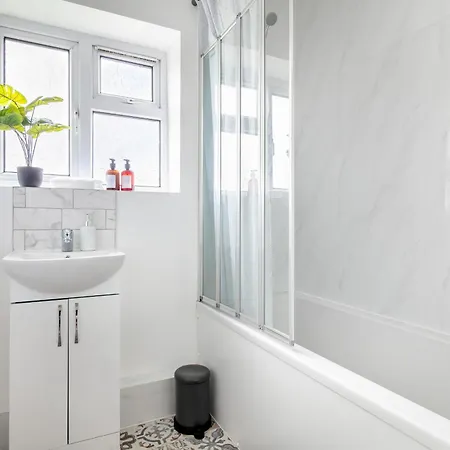 City Gem - 2 Bed House, 6 Mins From Liverpool Street, Shops & Restaurants Londra Esterno foto